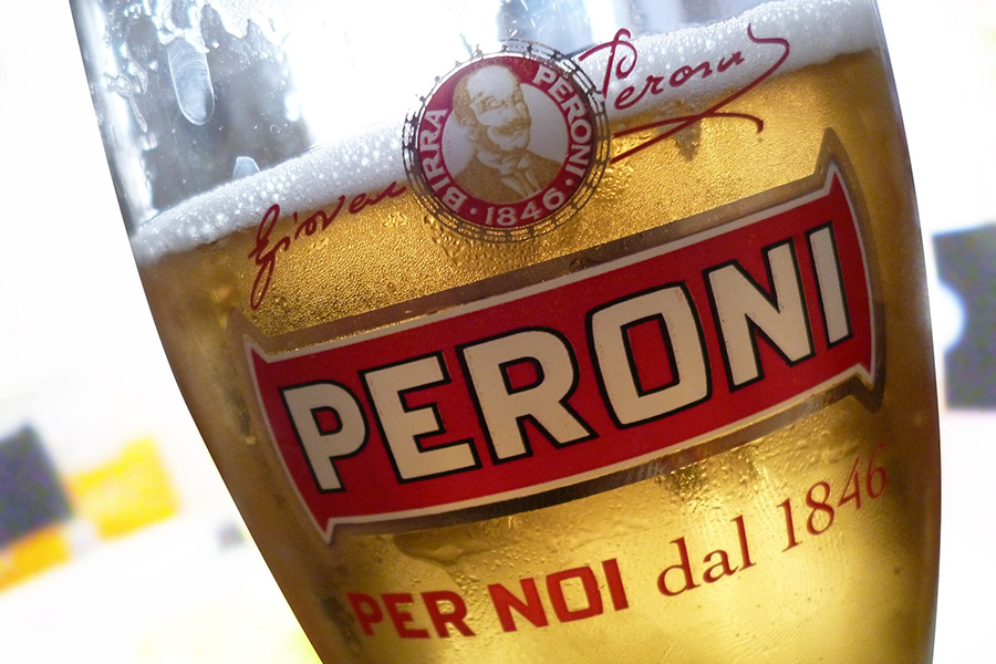 イタリアお酒、ビール、ペローニ