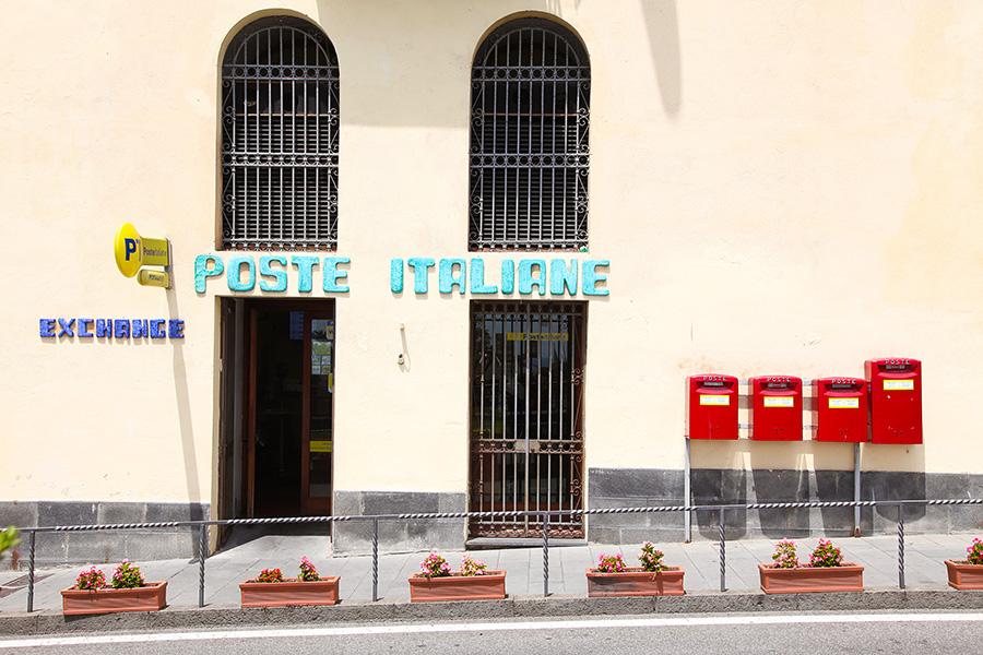 イタリア郵便局、イタリア郵便ポスト、郵便ポスト、郵便局、poste italiane
