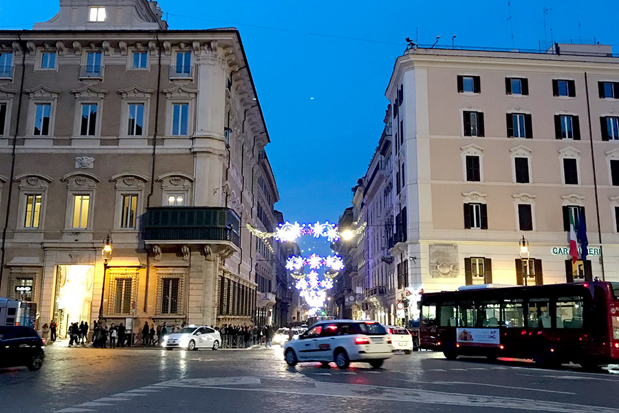 イタリア風景、イタリア公共交通機関、バス