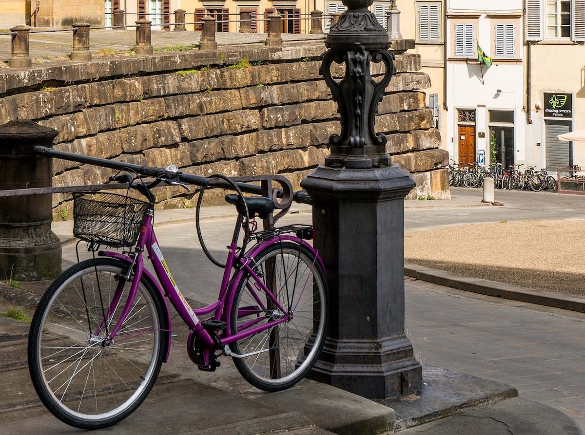 自転車、イタリア風景、イタリア