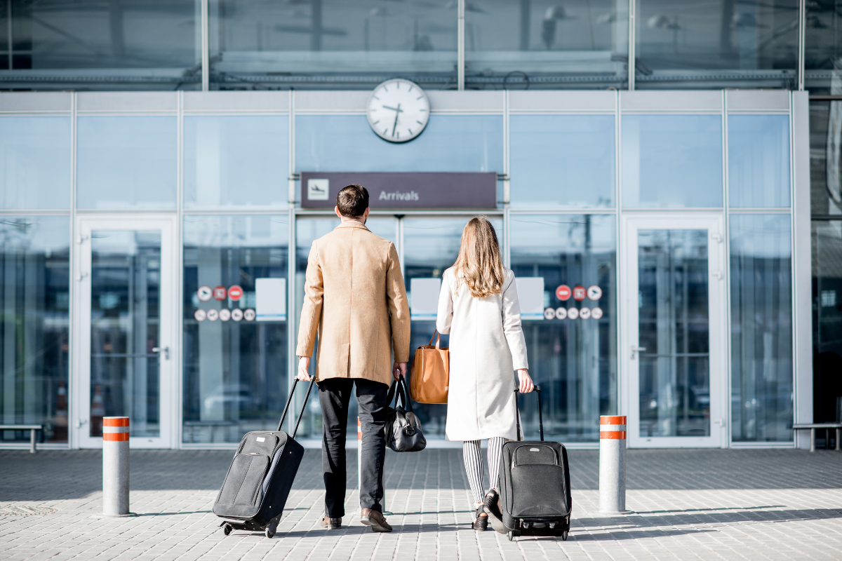 イタリア渡航、イタリア留学、空港