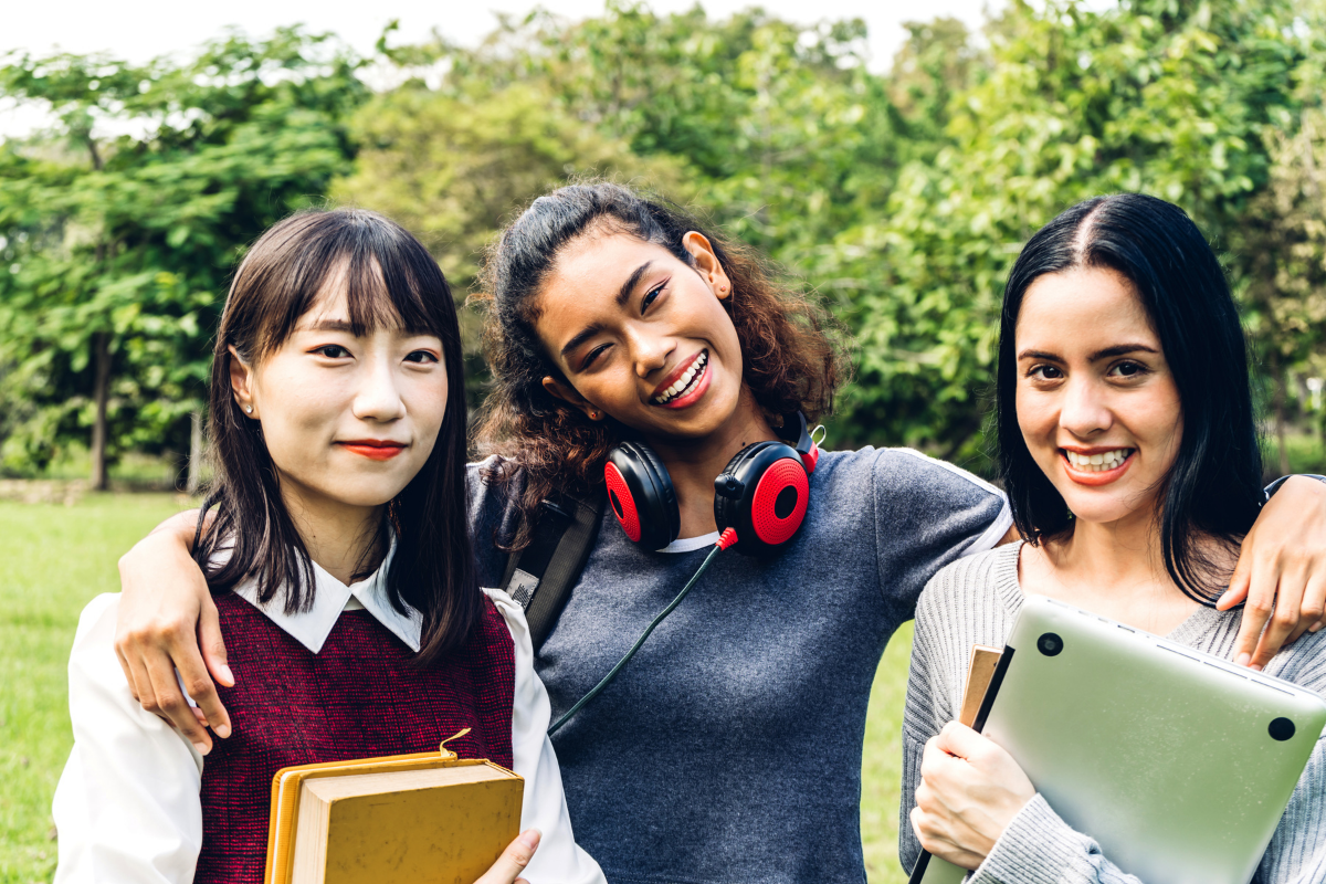 留学生、国際的な友人関係、イタリア留学