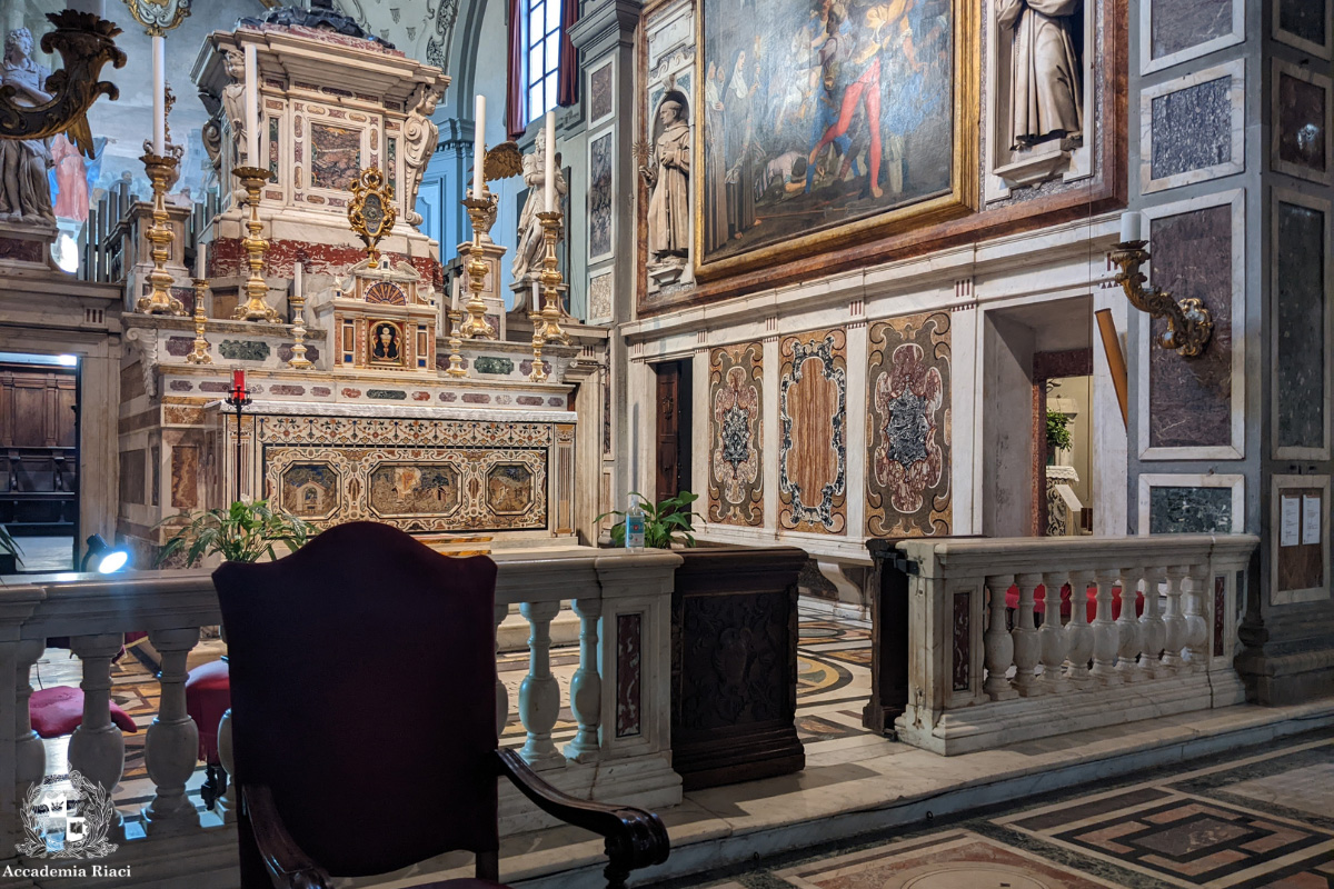 イタリア絵画修復留学　フィレンツェ　聖人教会内の写真