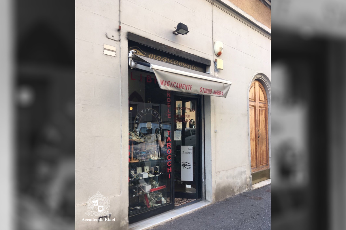 イタリア留学　絵画留学　イタリア留学体験談　タロット・オラクルのお店