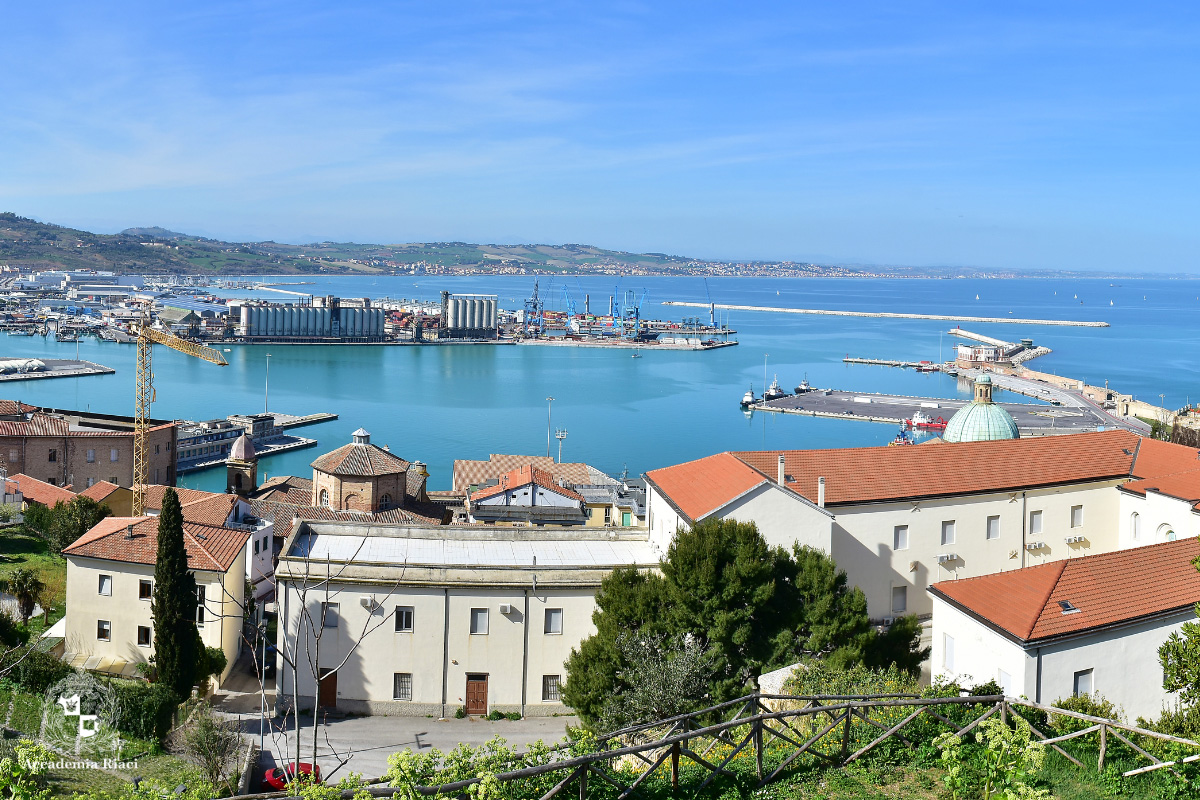 イタリア留学　イタリアの州　マルケ州